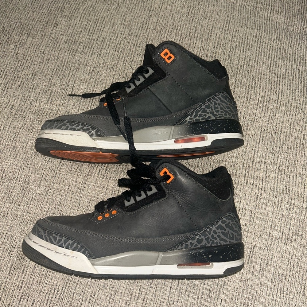 Nike Air Jordan 3 Retro "Fear Pack" sneaker - Picture 2 of 8